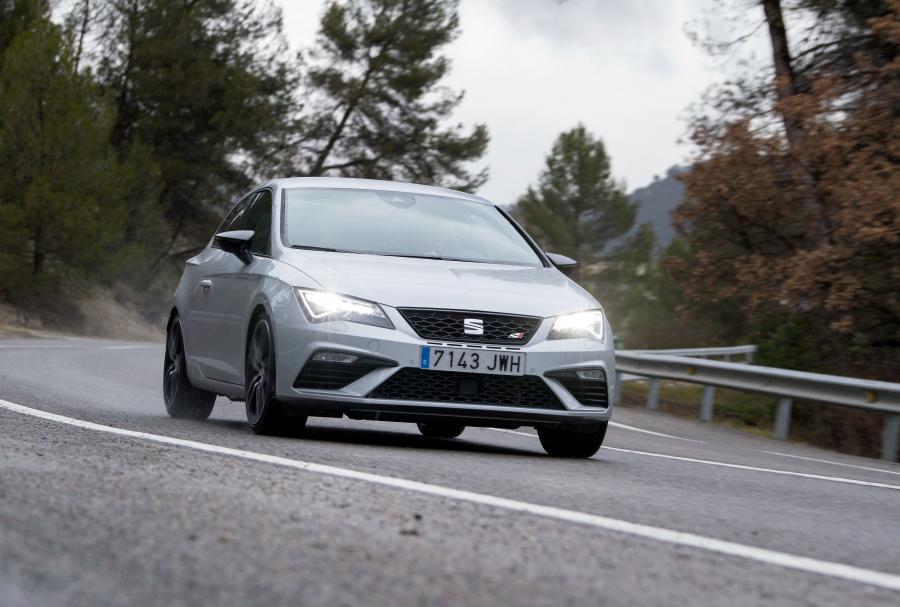  Seat Leon SC Cupra 300 2017 года  (WW) (фото 21 из 28)